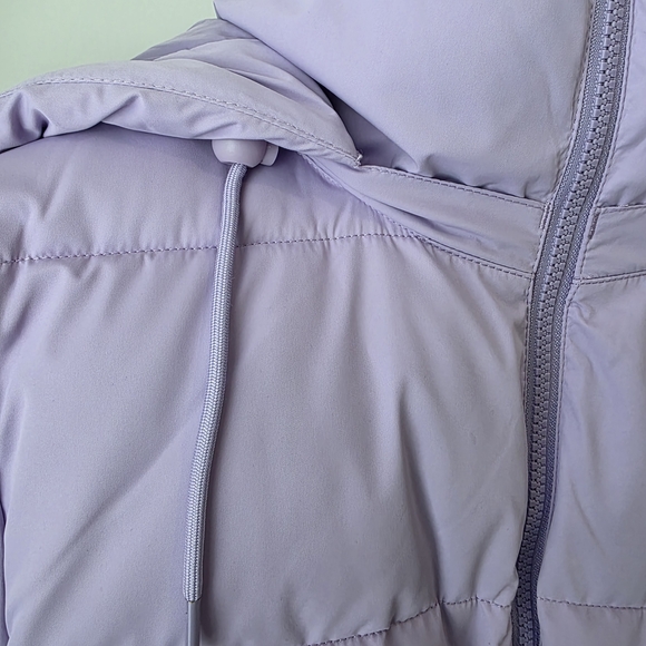 Elegant Lilac Puffer Jacket for Women - Picture 2 of 11